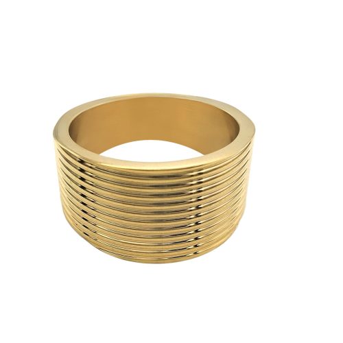 Κάντε μια λαμπερή εμφάνιση όπου κι αν πάτε με το δαχτυλίδι Closed Ring ! Αυτό το ελαφρύ δαχτυλίδι είναι εντυπωσιακό και άνετο στη χρήση.  Μέταλλο:Sterling Steel Επιμεταλλωμένο : Επιχρυσωμένο Τύπος: Κλειστό Δαχτυλίδι Ζιργκόν: Λευκό Μέγεθος δαχτυλιδιού: 7 και 8